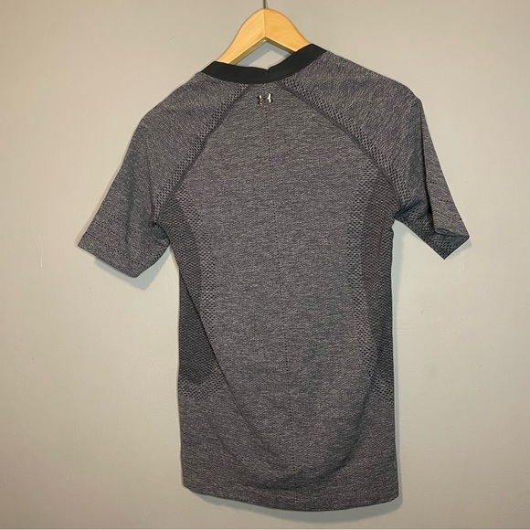 NWT Under Armour Golf Tee - Picture 2 of 4